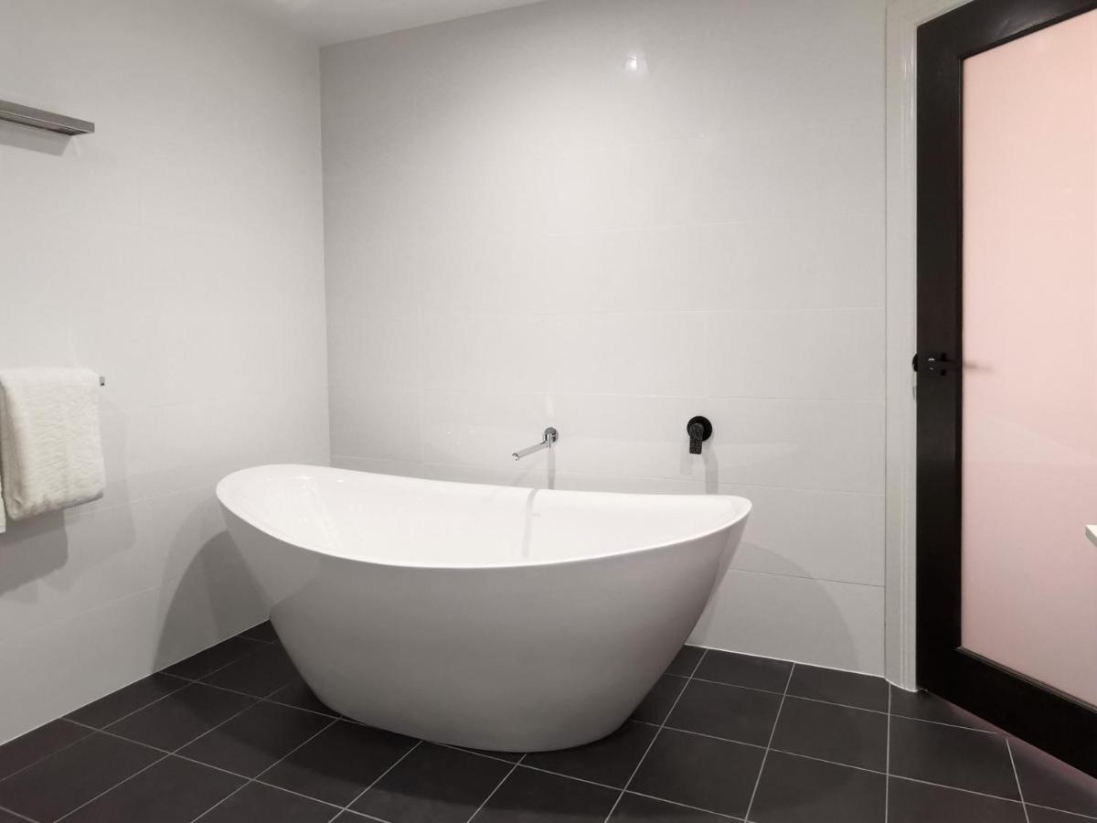 The Abbey Motel Goulburn Extérieur photo